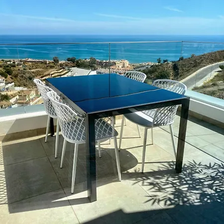 Heerlijk Penthouse, Dakterras Met Prachtig Zeezicht, Kingsize Bed, Zwembad, 700m *