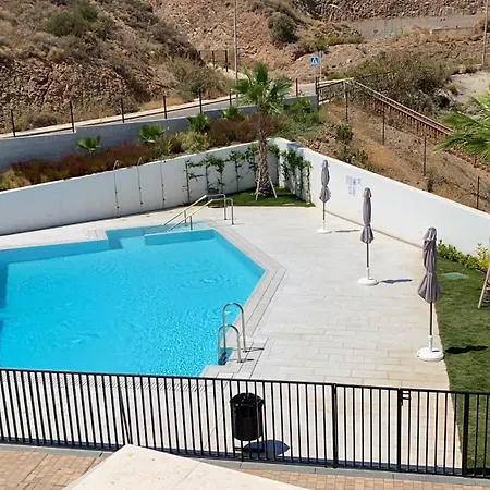 Apartment Heerlijk Penthouse, Dakterras Met Prachtig Zeezicht, Kingsize Bed, Zwembad, 700m Torre de Benagalbon
